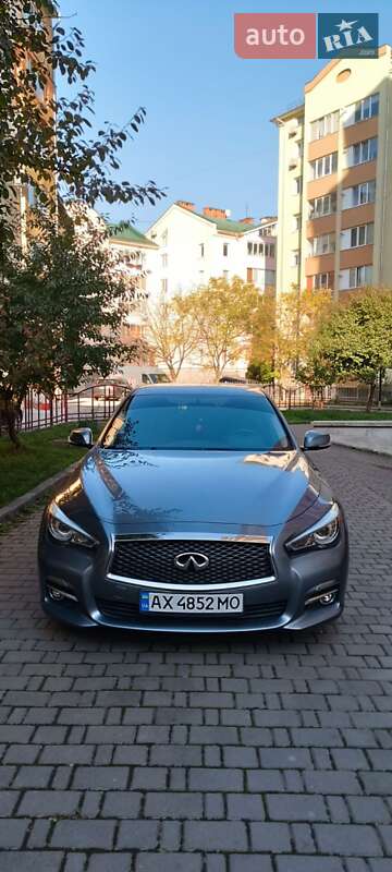 Infiniti Q50 (2015)