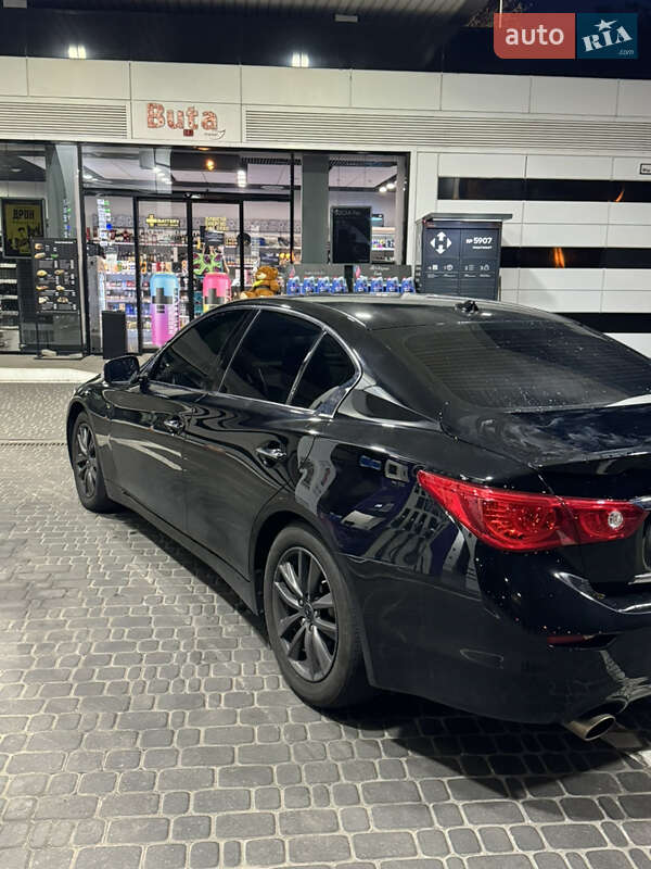 Infiniti Q50 (2015)