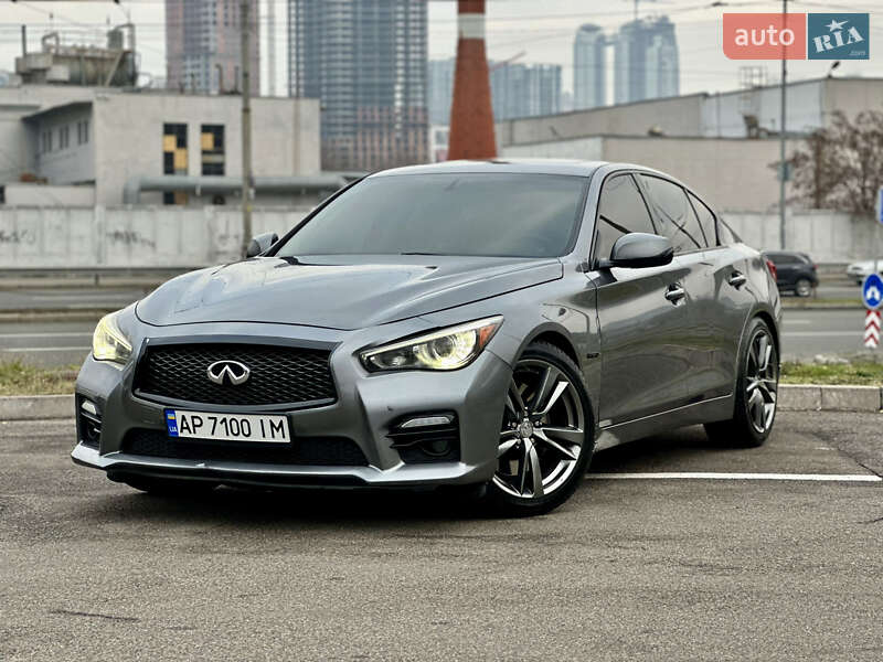Infiniti Q50 (2015)
