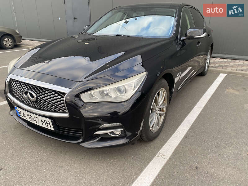 Infiniti Q50 (2015)