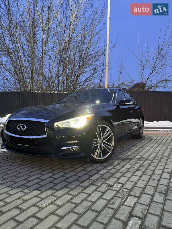 Infiniti Q50 (2016)