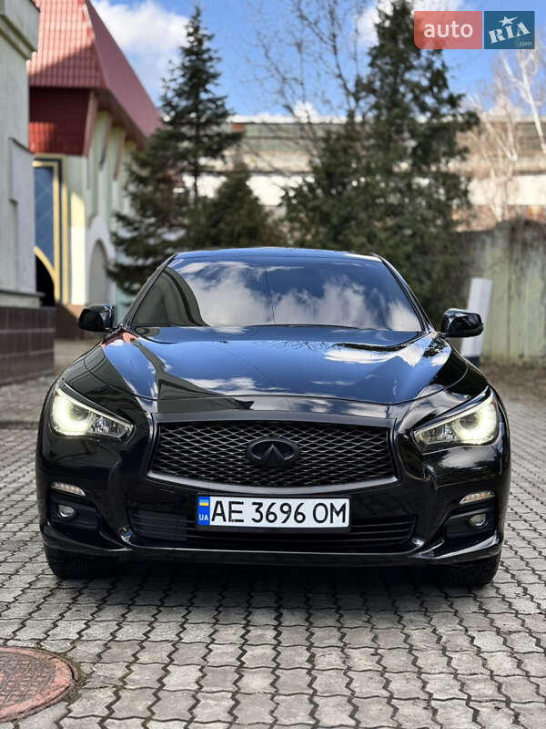 Infiniti Q50 (2016)