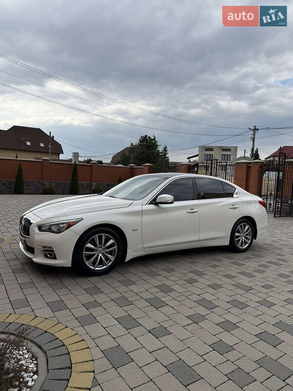 Infiniti Q50 (2016)