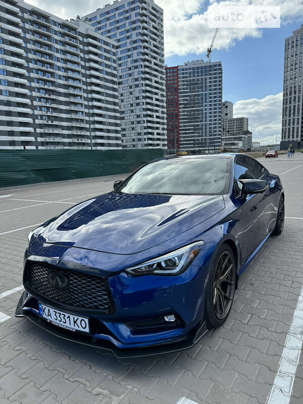 Infiniti Q60 (2017)