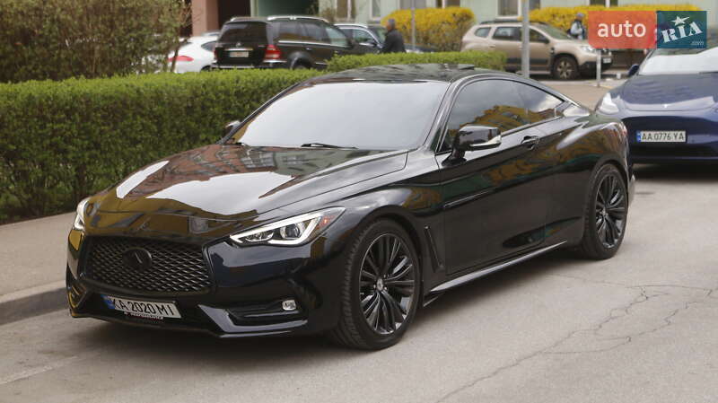 Infiniti Q60 (2016)