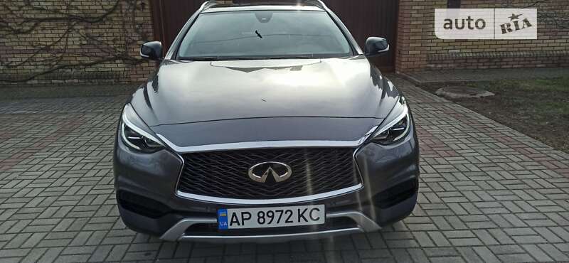 Infiniti Qx30 (2018)