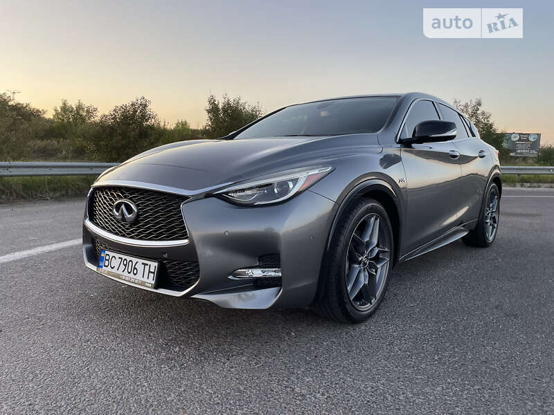 Infiniti Qx30 (2017)