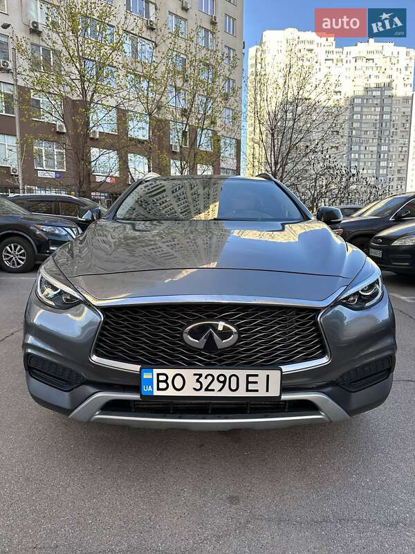 Infiniti Qx30 (2018)