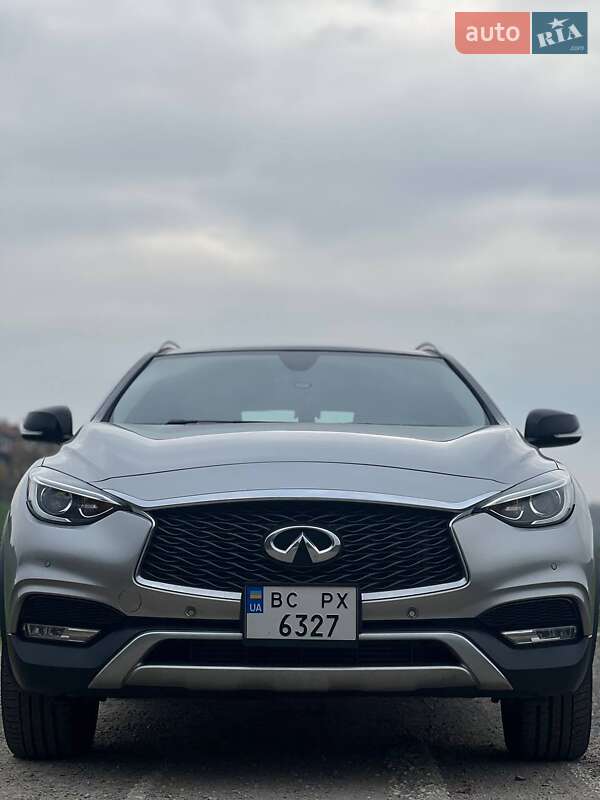 Infiniti Qx30 (2016)