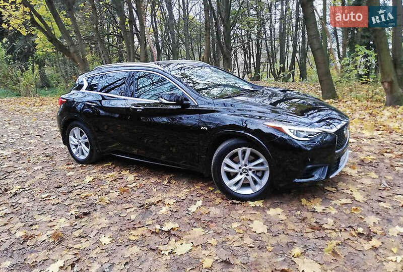 Infiniti Qx30 (2018)