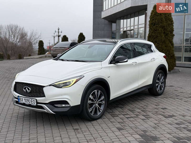 Infiniti Qx30 (2017)