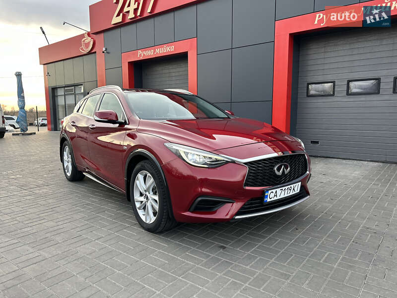 Infiniti Qx30 (2018)