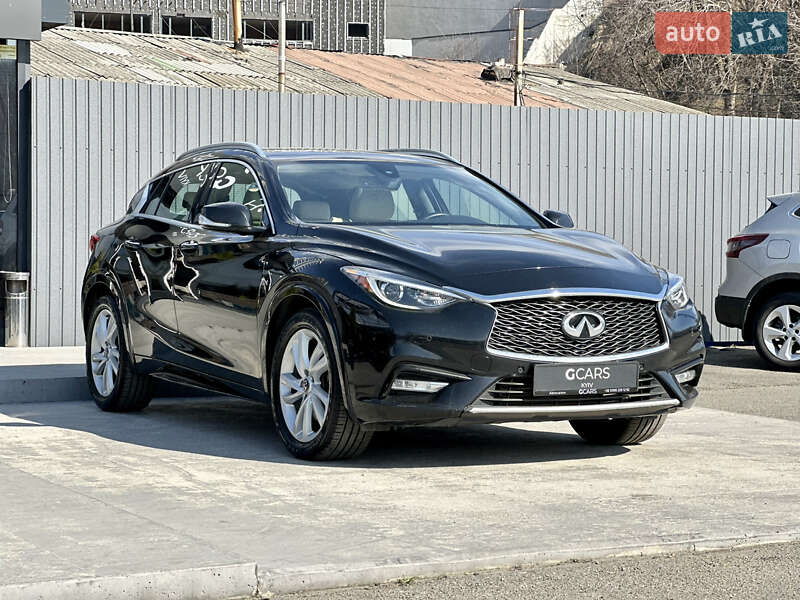 Infiniti Qx30 (2017)