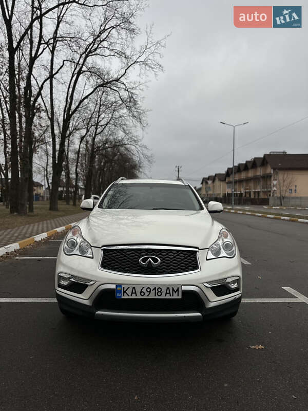 Infiniti Qx50 (2015)