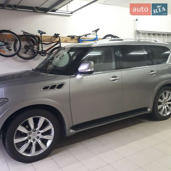 Infiniti Qx56 (2012)