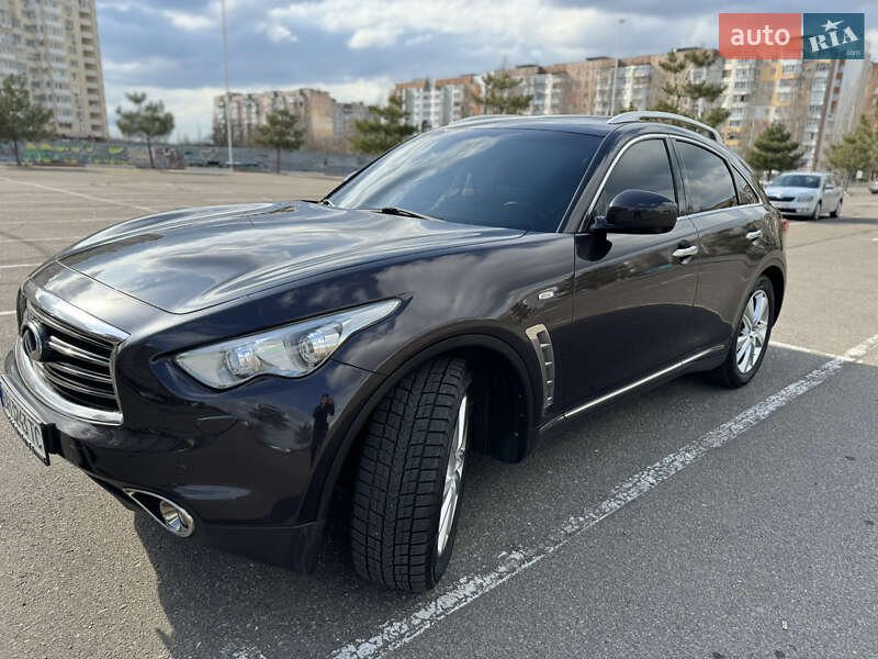 Infiniti Qx70 (2013)
