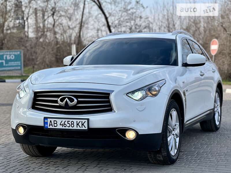 Infiniti Qx70 (2016)