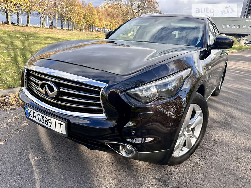 Infiniti Qx70 (2016)