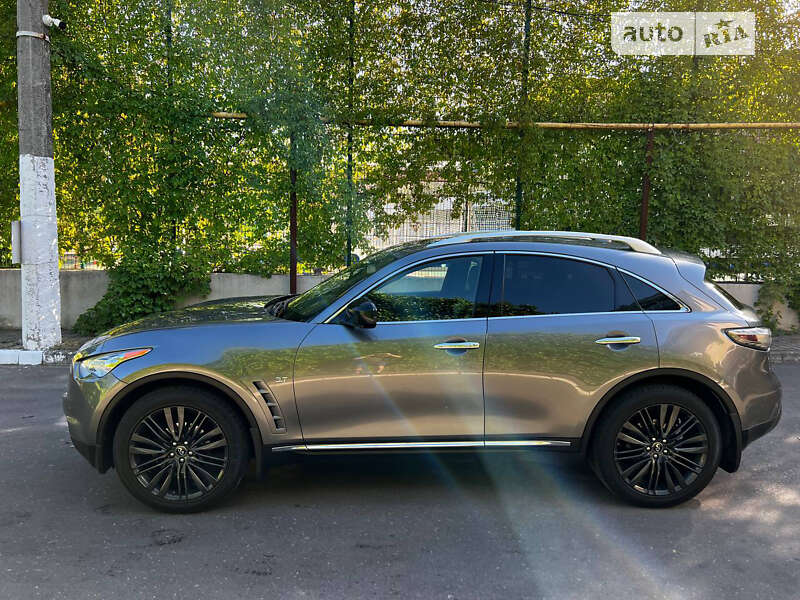 Infiniti Qx70 (2017)