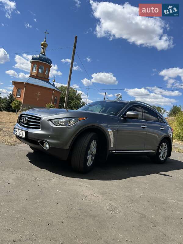 Infiniti Qx70 (2016)