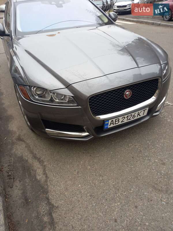 Jaguar Xf (2017)