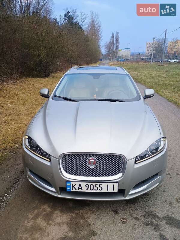 Jaguar Xf (2014)