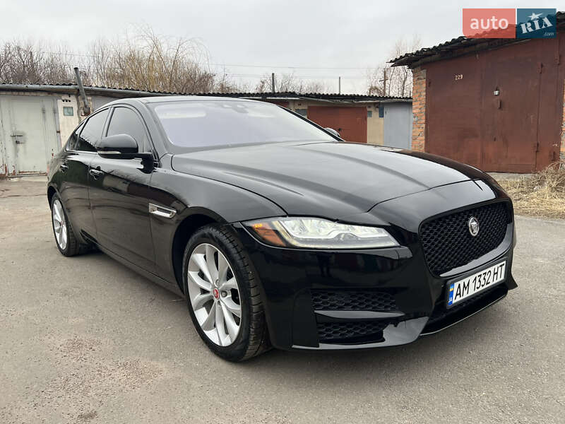 Jaguar Xf (2016)
