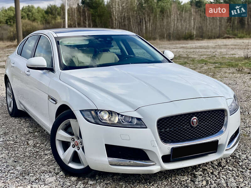 Jaguar Xf (2016)