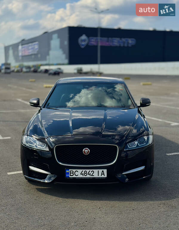 Jaguar Xf (2017)