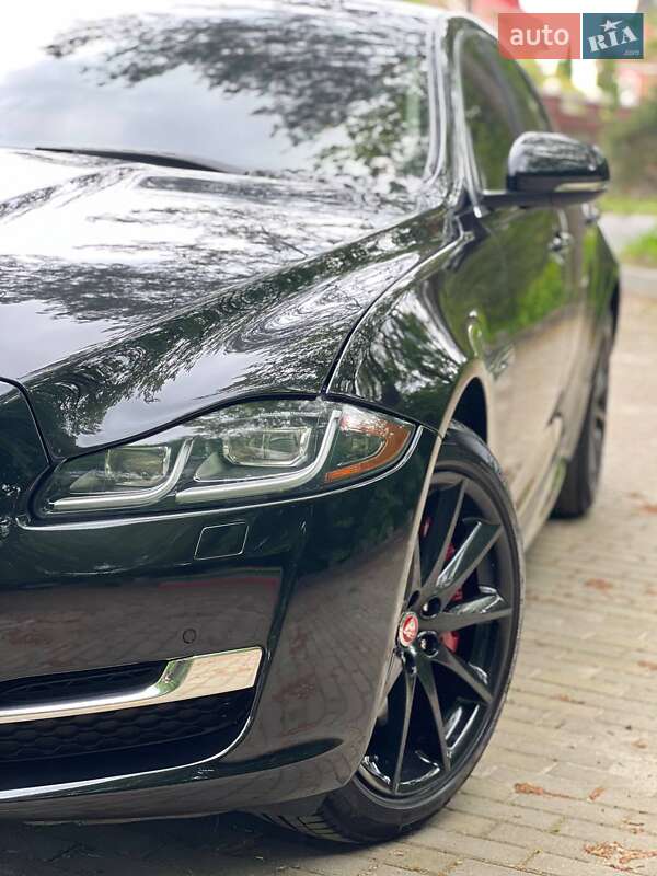 Jaguar Xj (2015)