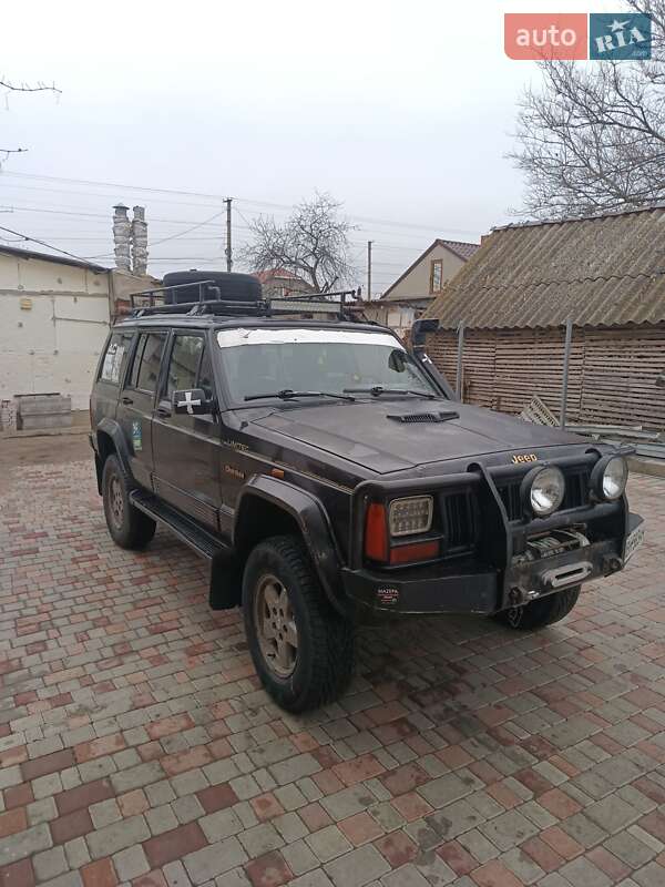Jeep Cherokee (1992)