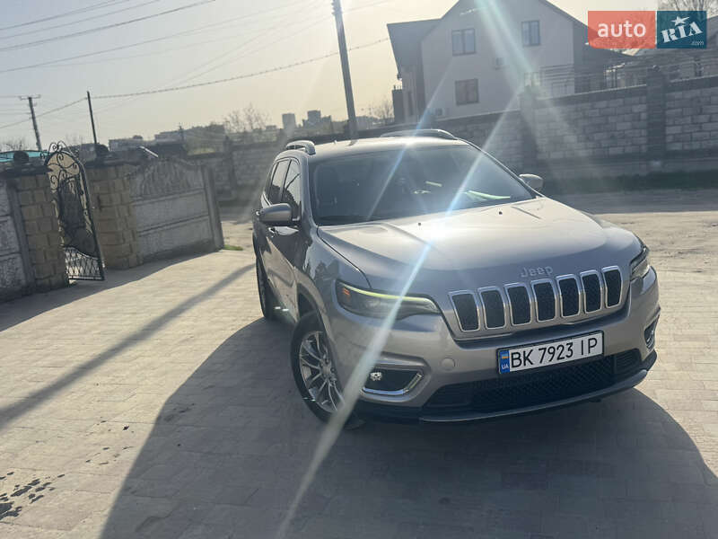 Jeep Cherokee (2018)