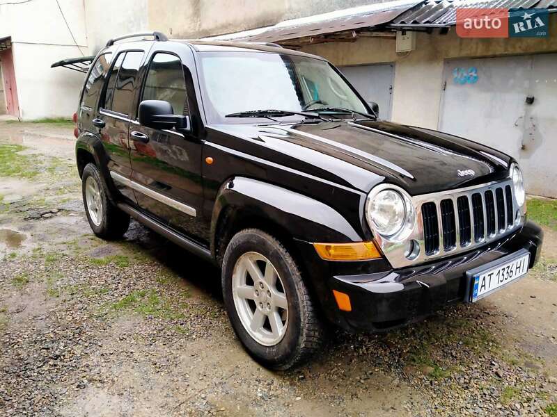 Jeep Cherokee (2005)