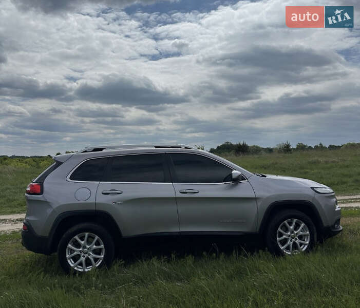 Jeep Cherokee (2017)