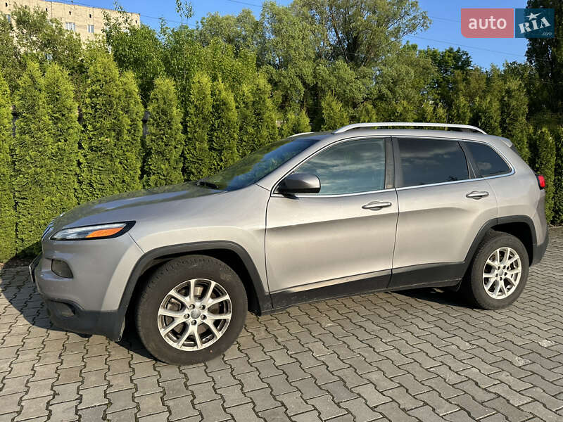Jeep Cherokee (2017)
