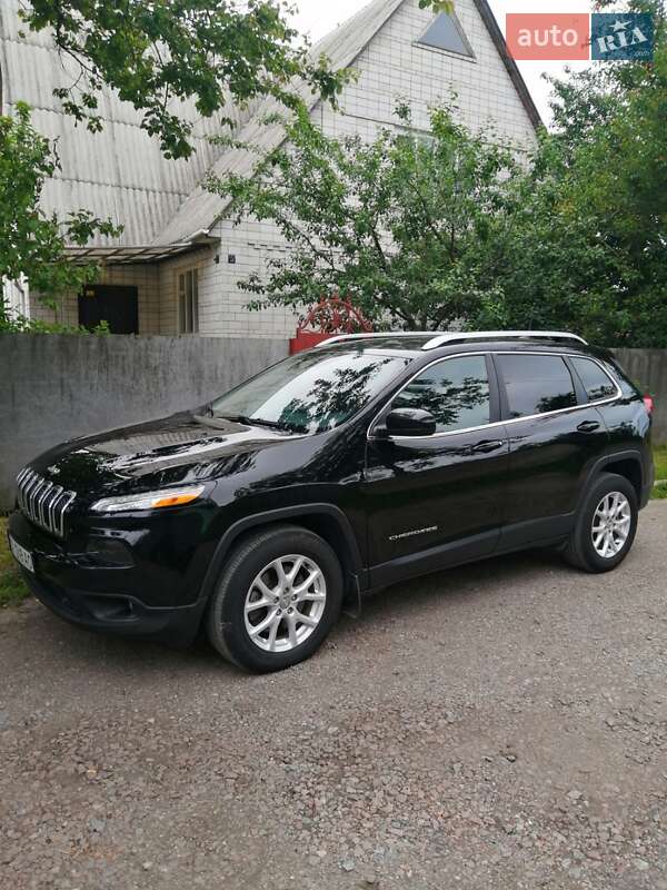 Jeep Cherokee (2016)