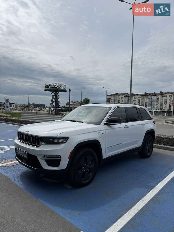 Jeep Grand cherokee (2022)