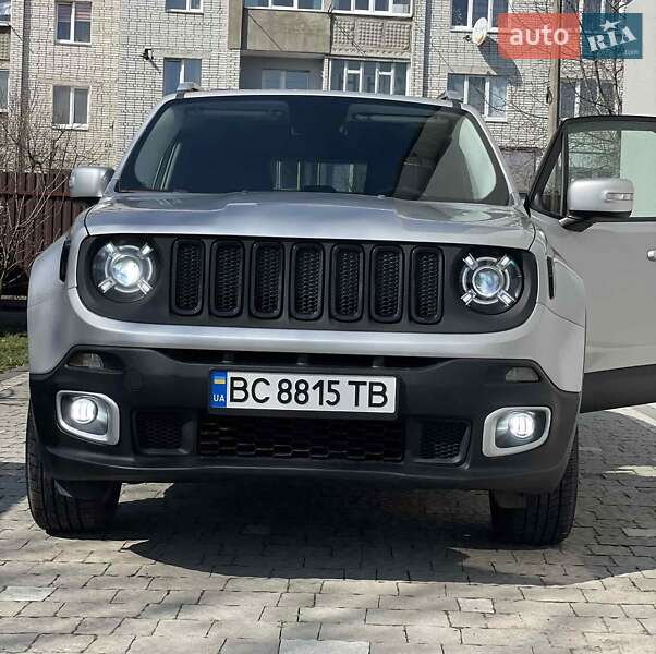 Jeep Renegade (2015)