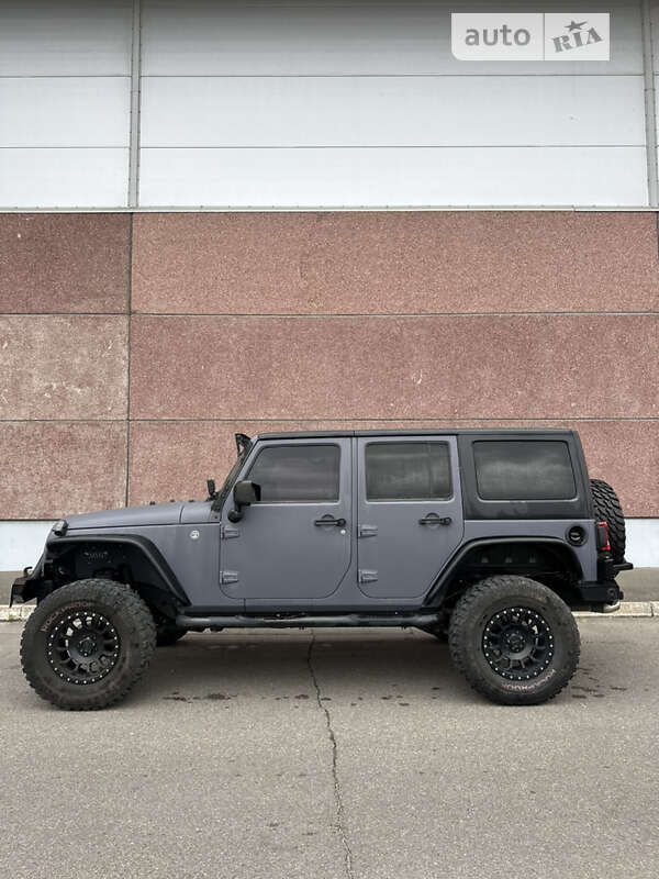 Jeep Wrangler (2011)