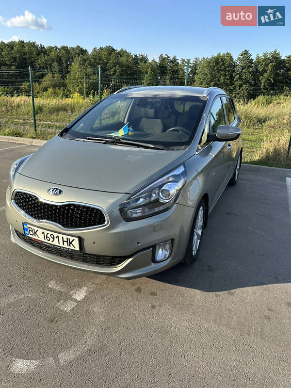 Kia Carens (2013)