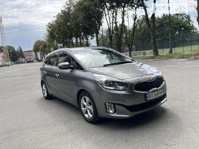 Kia Carens (2013)