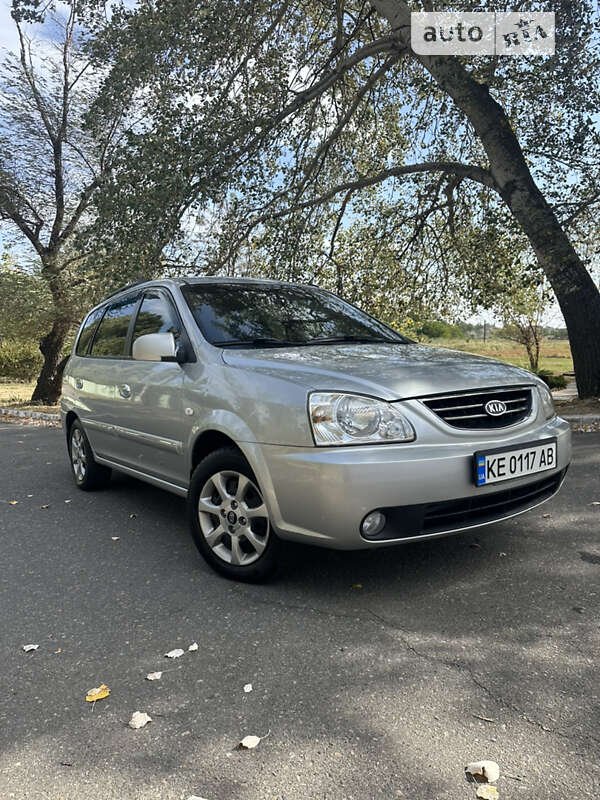 Kia Carens (2004)