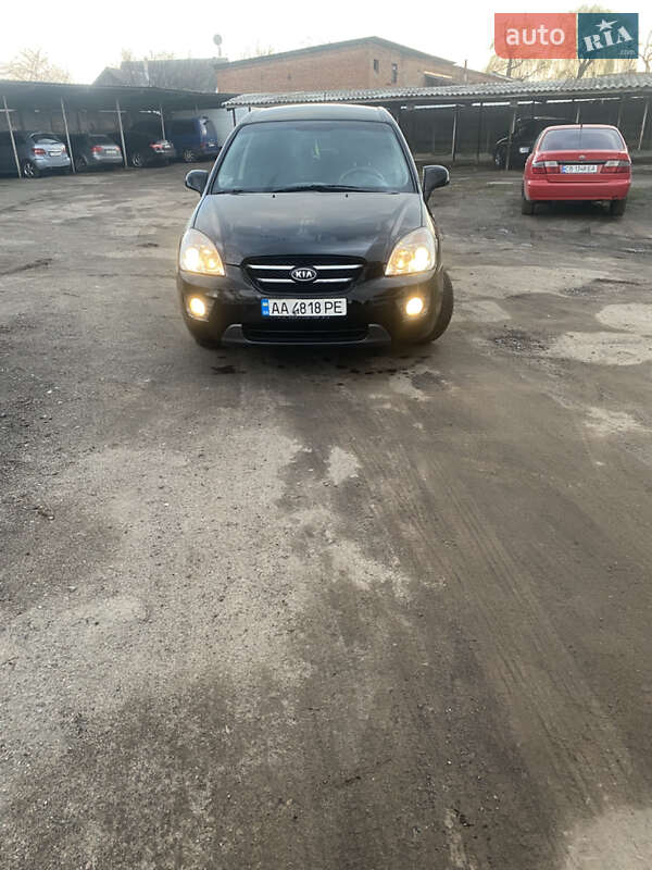 Kia Carens (2007)