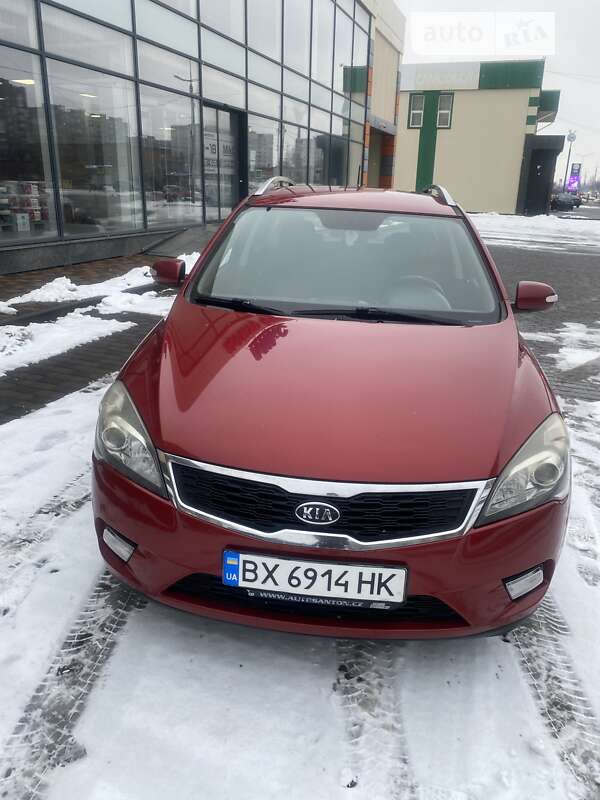 Kia Ceed (2011)