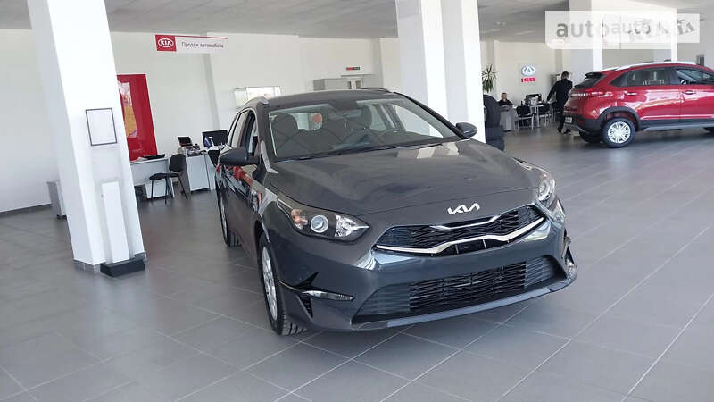 Kia Ceed (2023)
