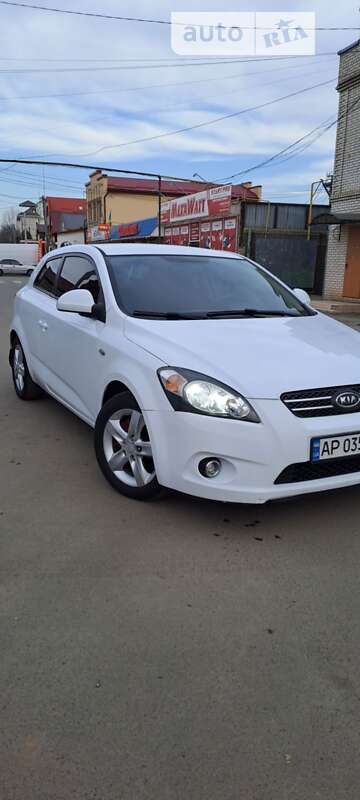 Kia Ceed (2008)