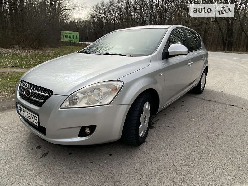 Kia Ceed (2008)
