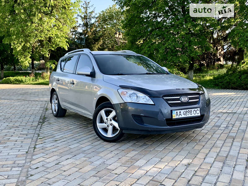 Kia Ceed (2008)