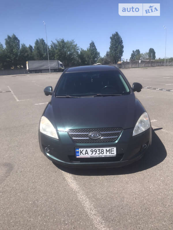 Kia Ceed (2007)