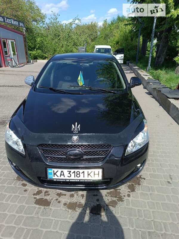 Kia Ceed (2007)